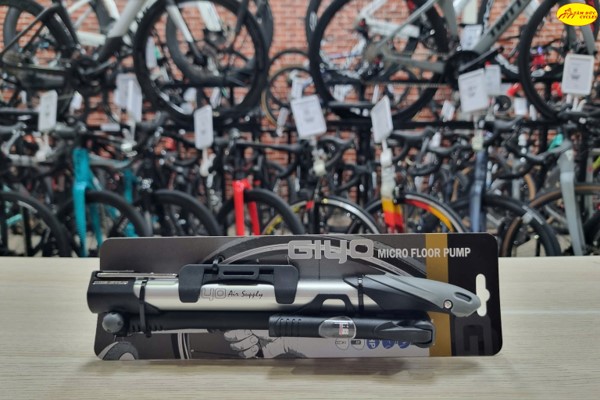 BƠM TAY XE ĐẠP GIYO NHỎ