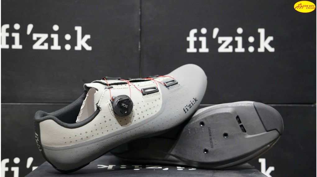 GIÀY CAN FI'ZI:K OVERCURVE R4