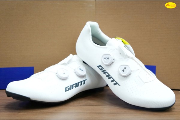 Giày can Giant Starlight CF 2 nút BOA