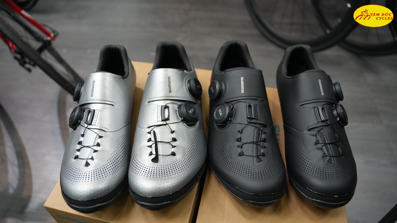Giày Shimano dòng MTB SH-XC703