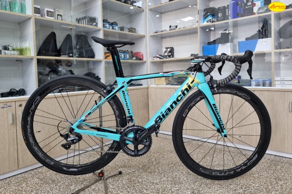 XE ĐẠP ĐUA BIANCHI (XE LẮP RÁP THEO YÊU CẦU)