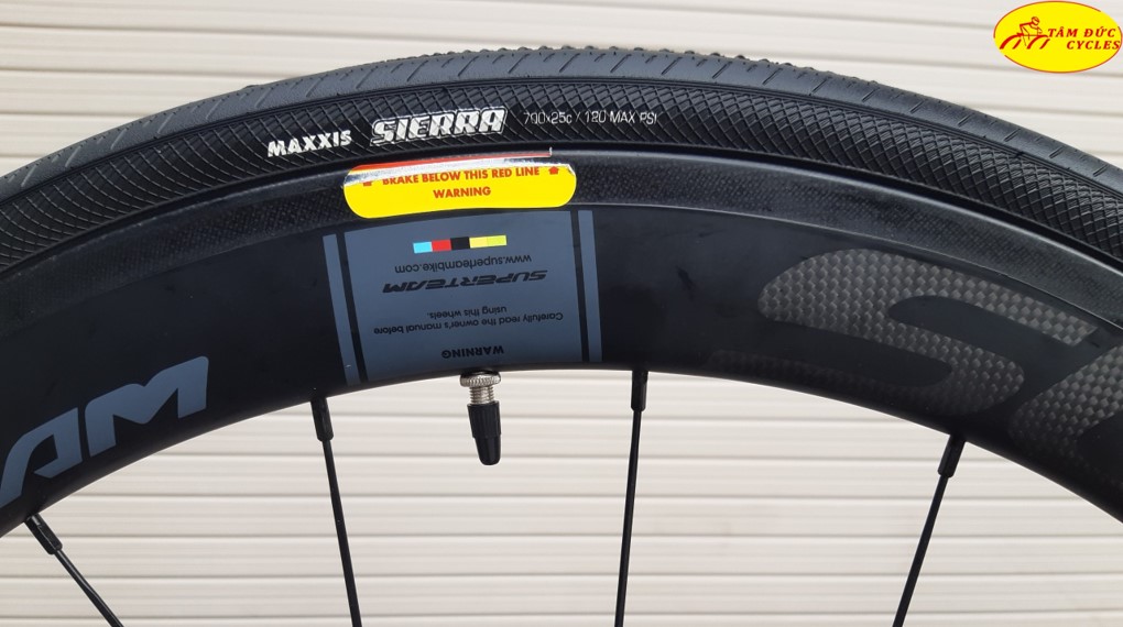 xe đạp đua bianchi