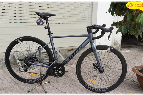 Xe đạp đua DTFLY SR80