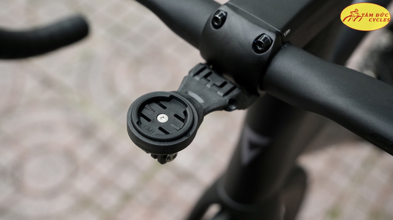 Xe đạp đua GIANT 2024 PROPEL ADV 2