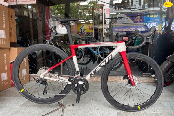 XE ĐẠP ĐUA NESTO PANDA NEW