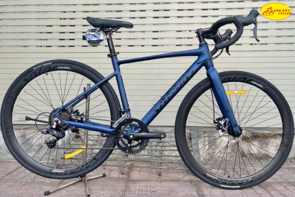 Xe đạp đua Satako Avakan Gen 2 Mẫu 2025